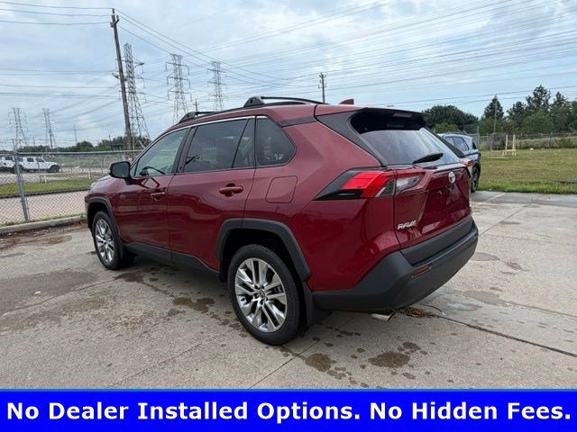 Used 2022 Pearl Toyota XLE Premium image 2