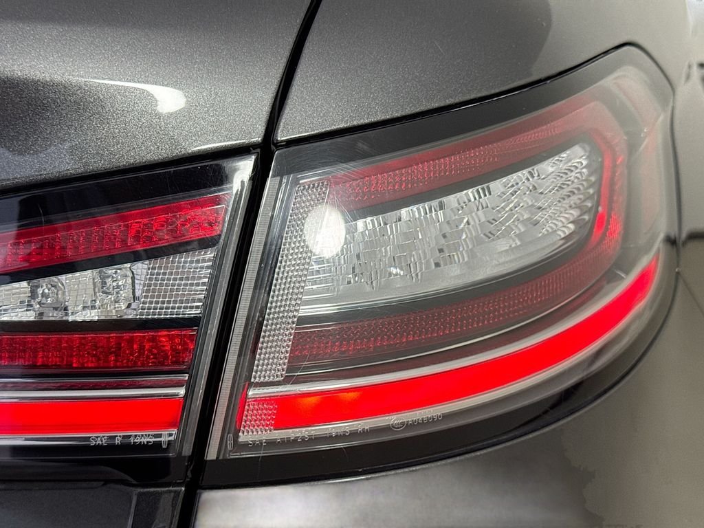 Used 2020 Magnetic Gray Lincoln Reserve image 35