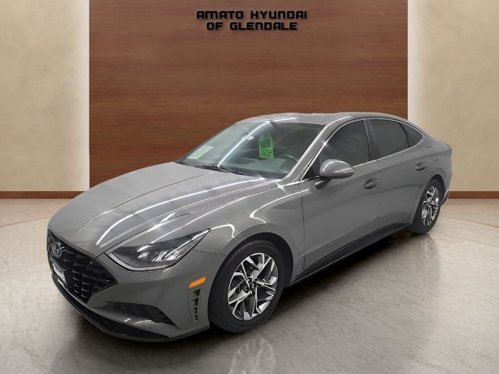 Used 2023 Gray Hyundai SEL image 2