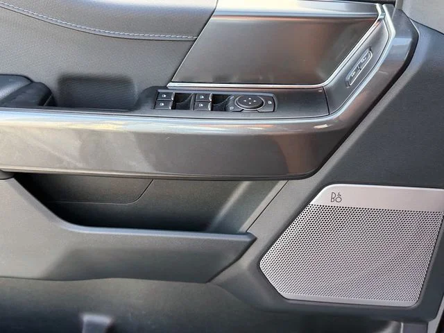 Certified Used 2023 Avalanche Ford XLT image 26