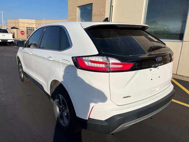 Used 2023 White Ford SEL image 3