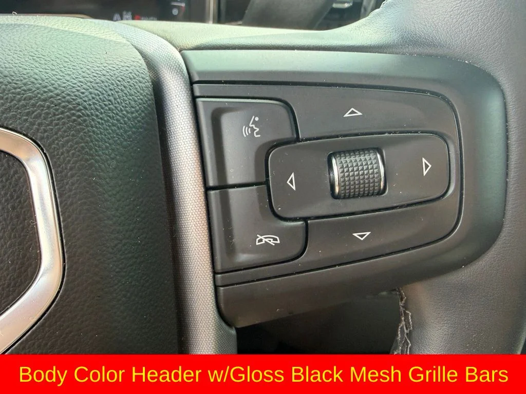 Used 2025 White GMC Elevation image 37