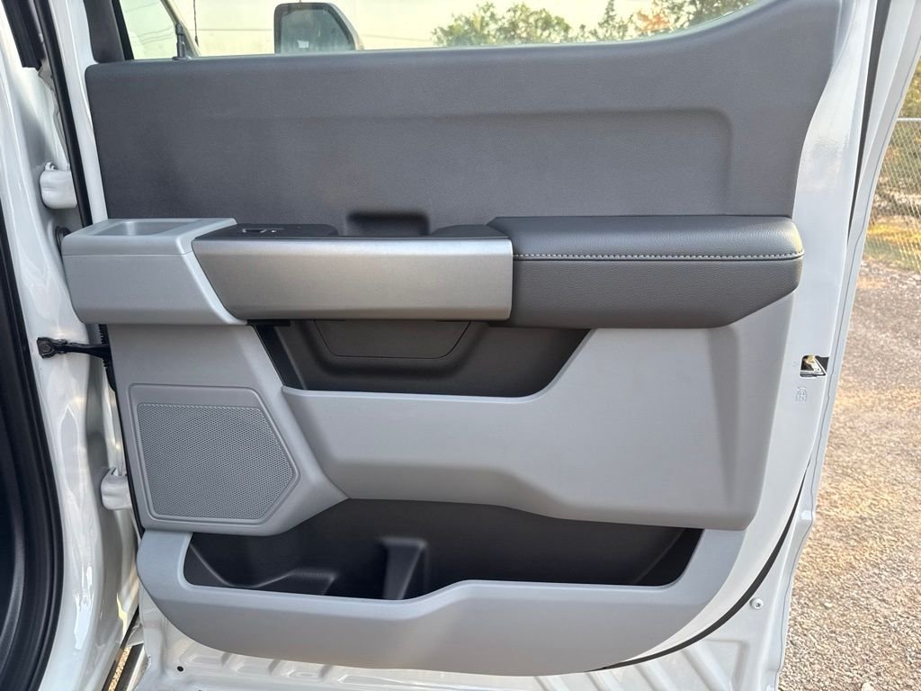 New 2026 White Ford XL image 31