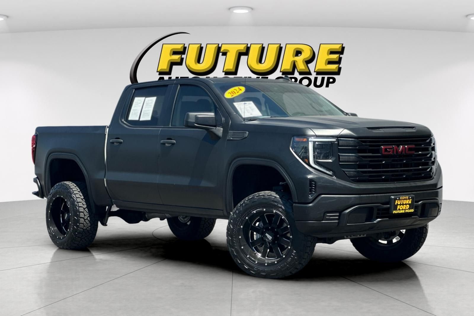 Used 2024 White GMC Pro image 1