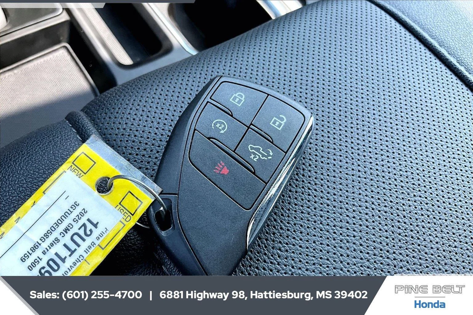 Used 2025 Sterling Metallic GMC SLT image 9