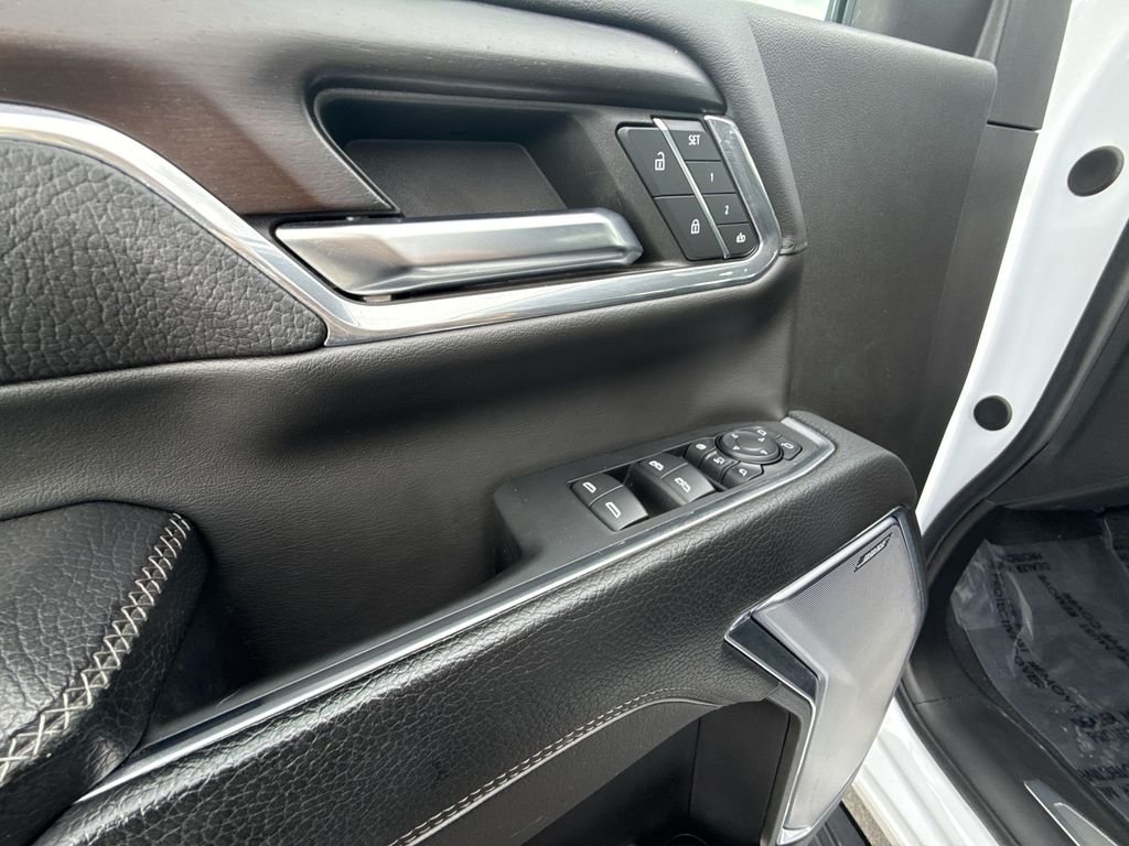 Used 2024 White GMC Denali image 13
