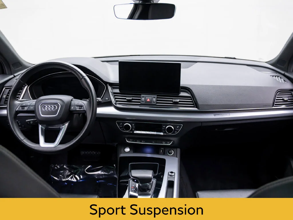 Used 2023 Silver Audi 45 S line Premium image 10