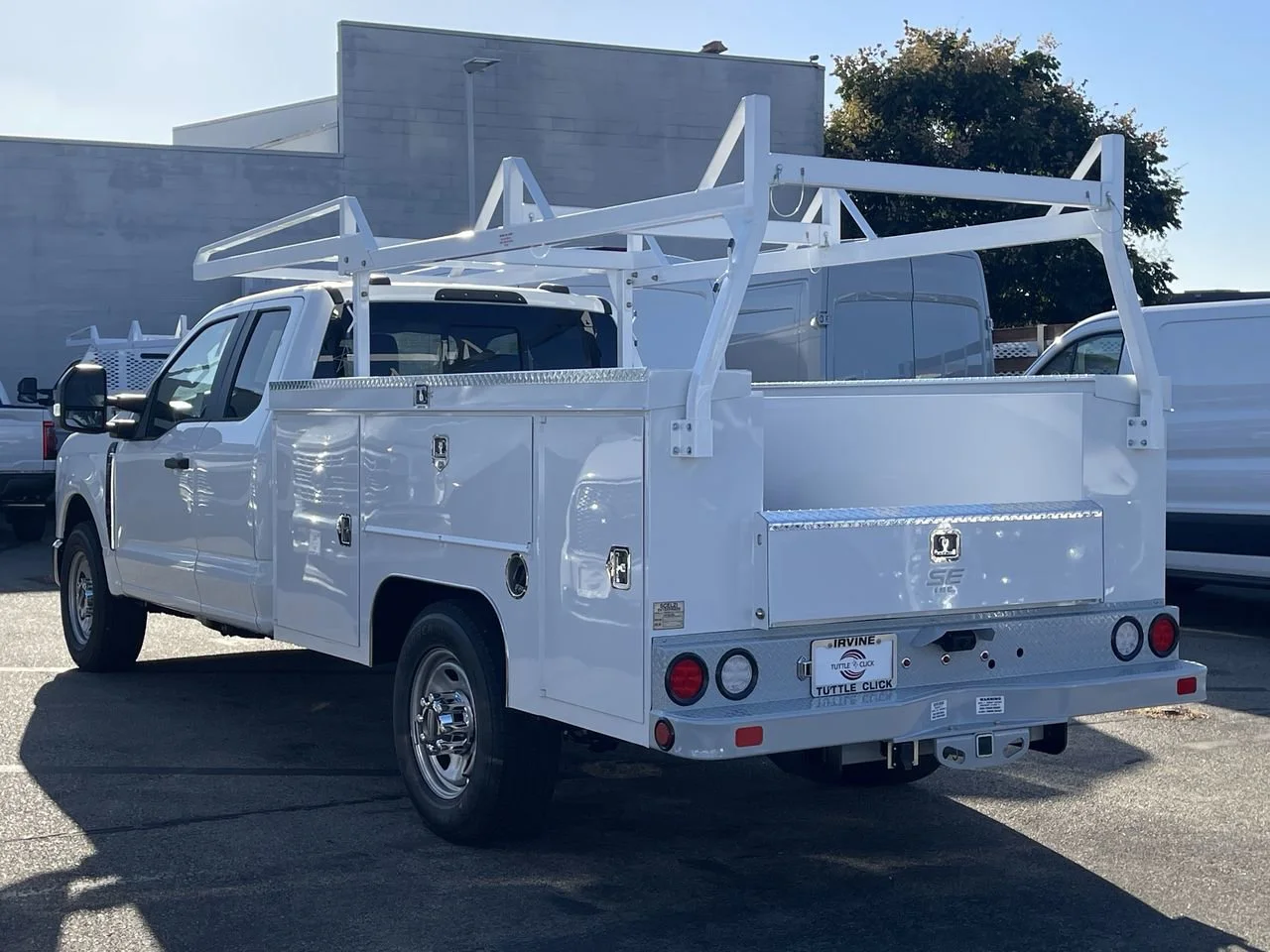 New 2026 Oxford White Ford XL image 4