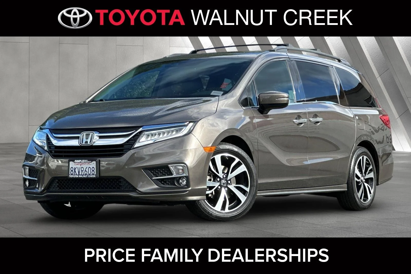 2019 Honda Odyssey Elite's photo