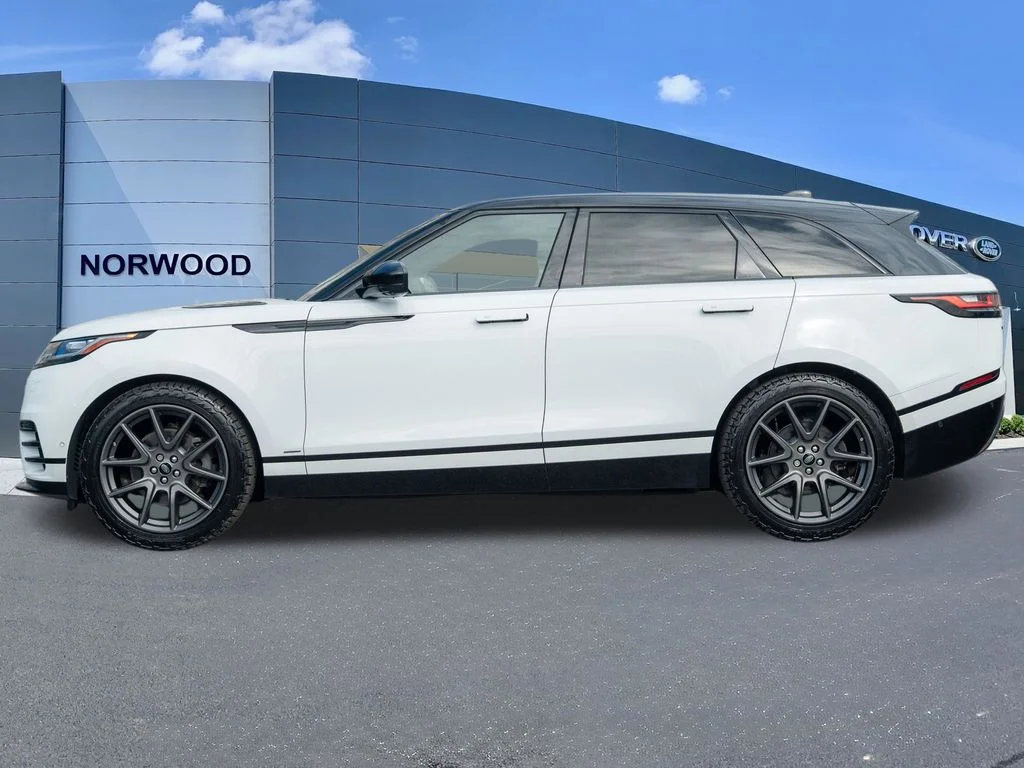 Used 2021 White Land Rover P250 R-Dynamic S image 7