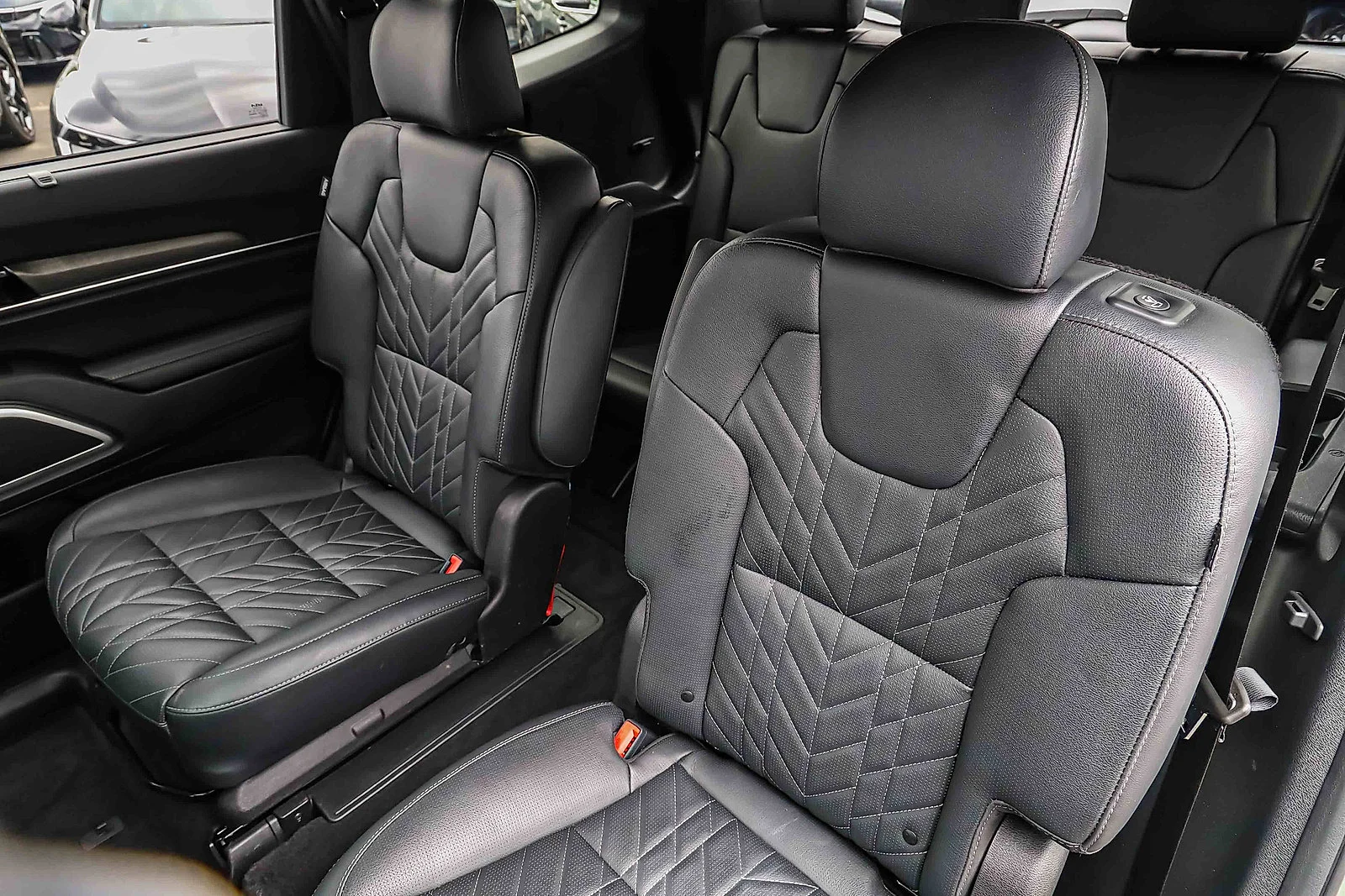 Certified Used 2024 Jungle Green Kia EX X-Line image 21