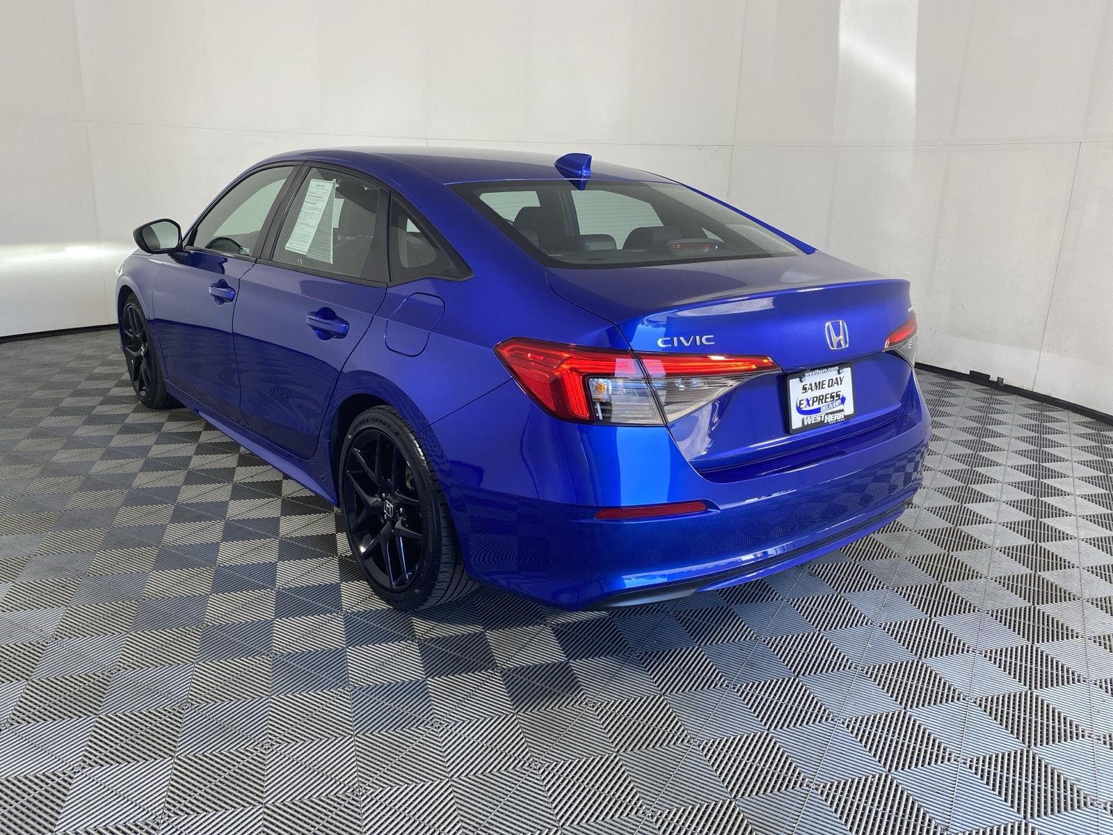 Used 2024 Aegean Blue Metallic Honda Sport image 5