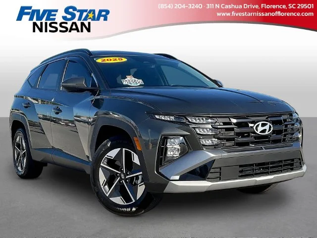 Used 2025 Gray Hyundai SEL Convenience image 1