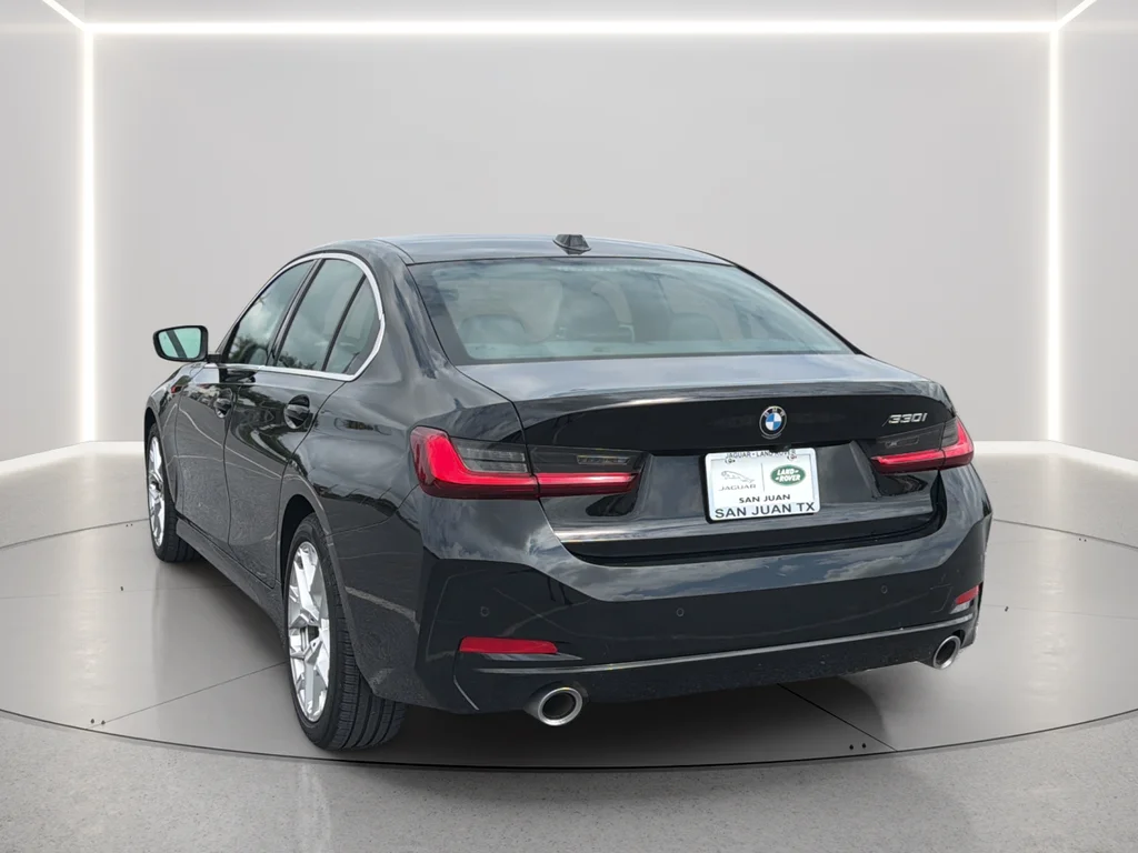 Used 2025 Black BMW 330i image 15