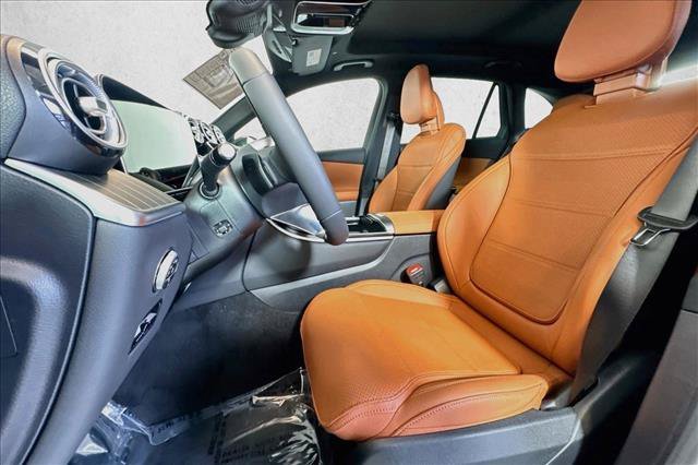 New 2026 Graphite Grey Metallic Mercedes-Benz GLC 300 image 48