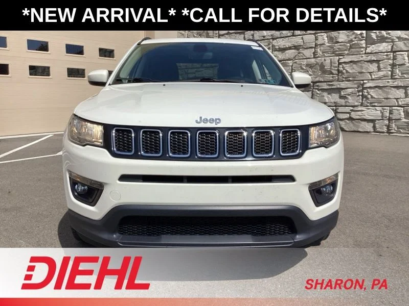 Used 2019 White Jeep Latitude image 2