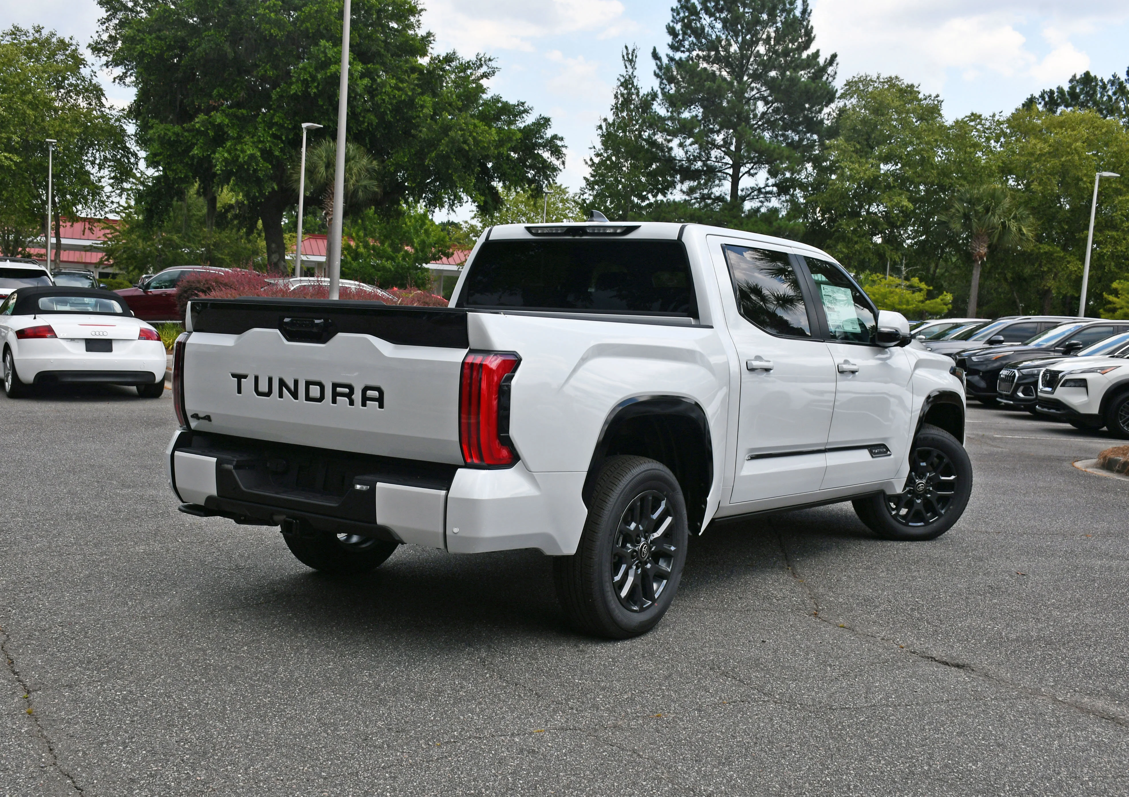New 2026 Wind Chill Pearl Toyota Platinum image 2