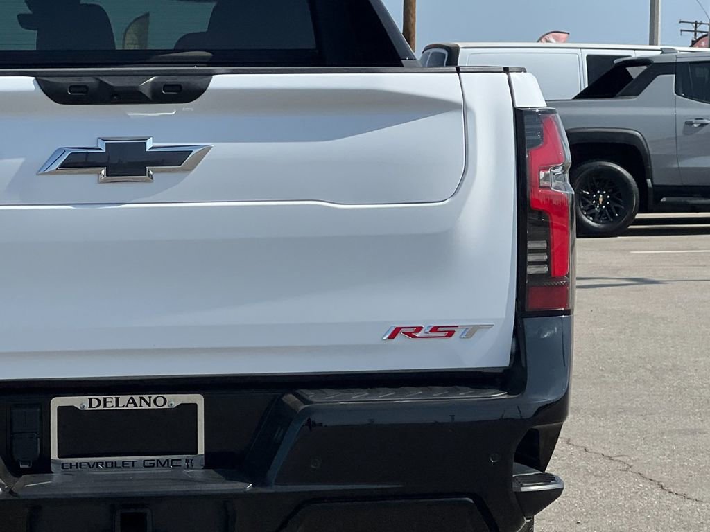 2025 Chevrolet Silverado EV RST - Photo 23