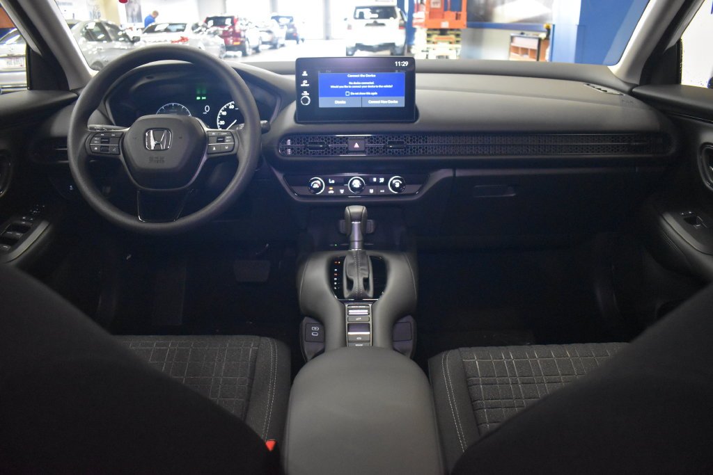 New 2027 Platinum White Pearl Honda LX image 10