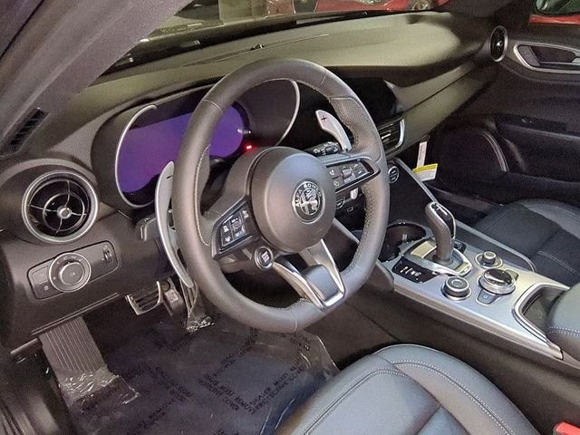 2025 Alfa Romeo Giulia Base - Photo 14