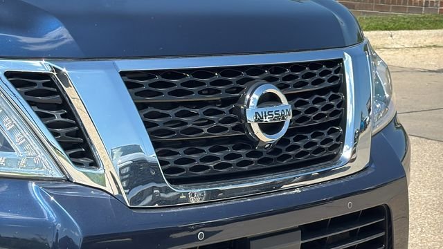 Used 2020 Blue Nissan Platinum image 3