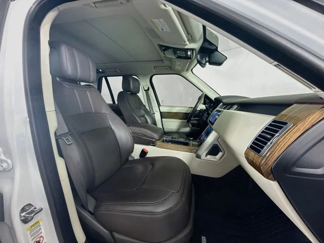 Used 2020 White Land Rover HSE image 30