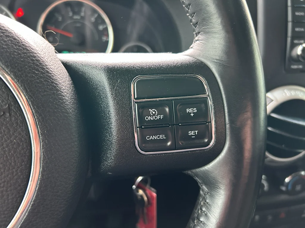 Used 2017 Gobi Clearcoat Jeep Rubicon image 13