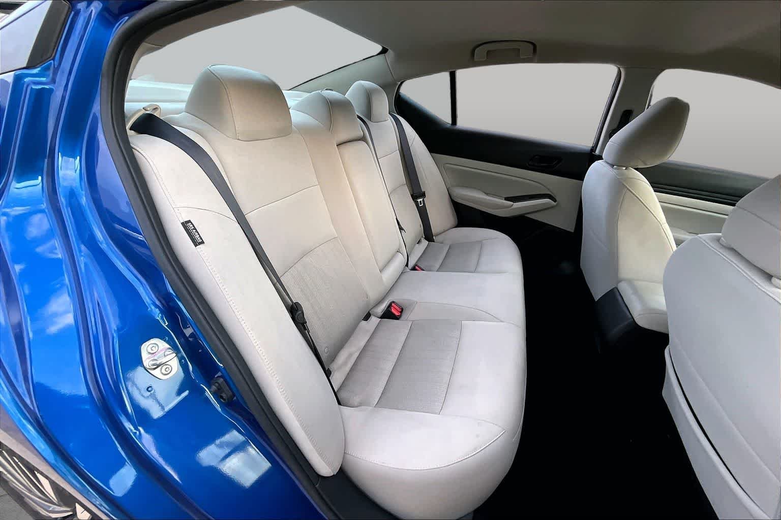 Used 2025 Bluestone Pearl Nissan SV image 18