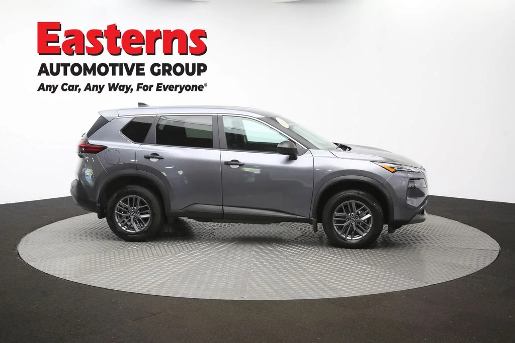 Used 2023 Gray Nissan S image 47