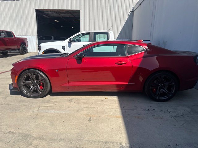 Used 2019 Red Chevrolet SS image 5
