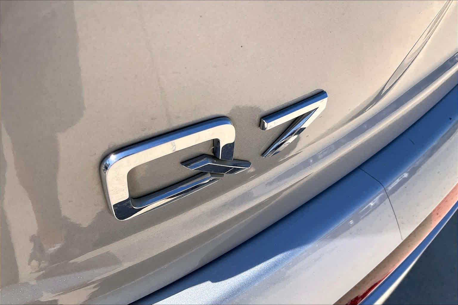 Used 2018 Florett Silver Metallic Audi Prestige image 31