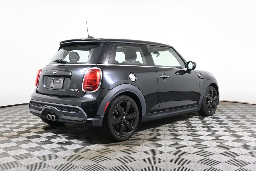 Used 2023 Black MINI  image 7