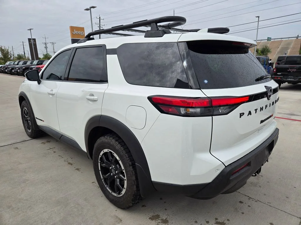Used 2025 White Nissan Rock Creek image 5
