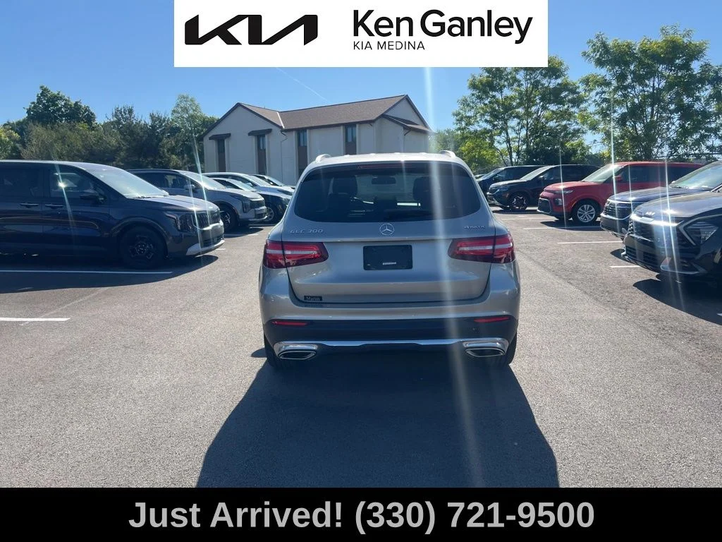 Used 2019 White Mercedes-Benz GLC 300 image 6