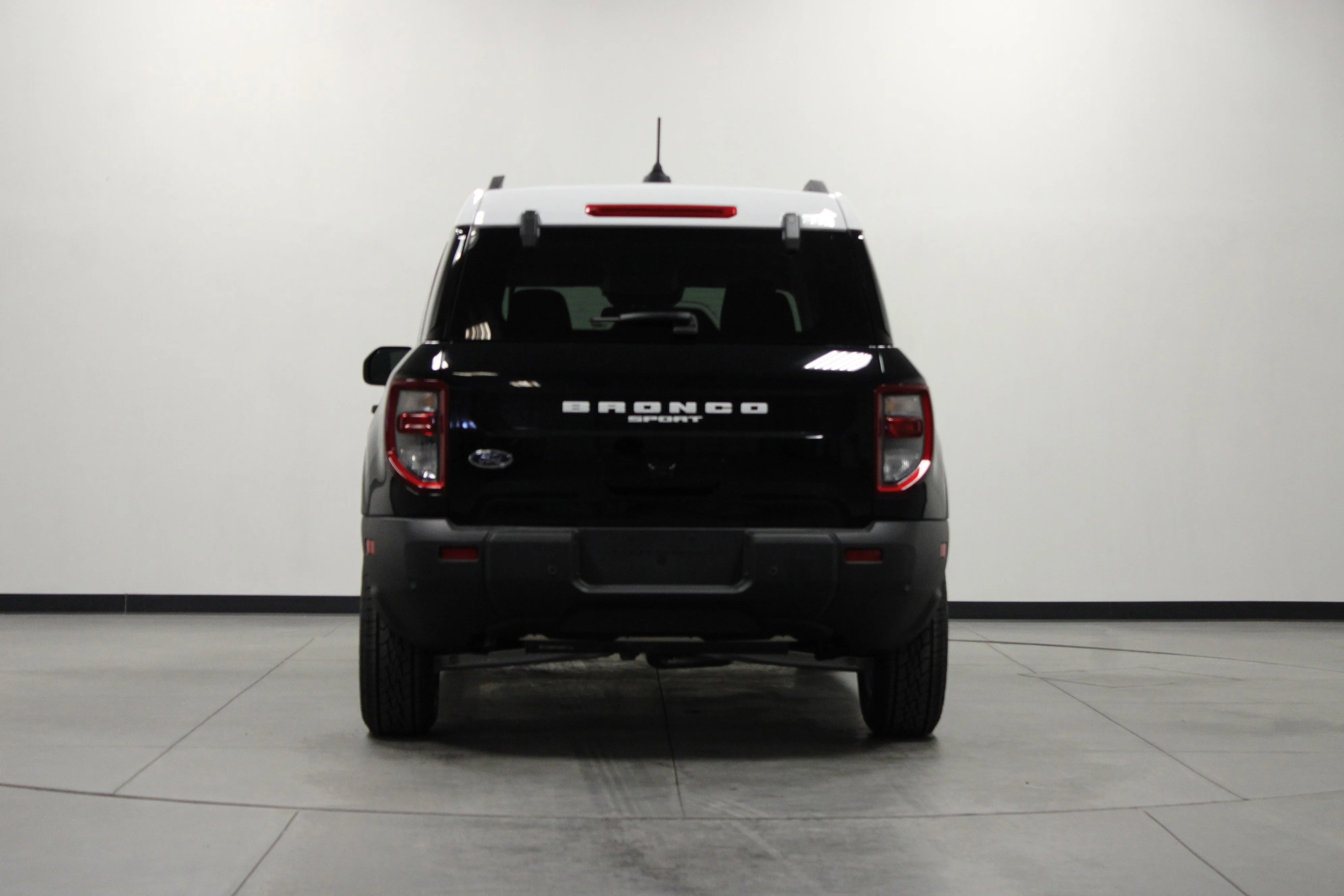 New 2025 Shadow Black Ford Heritage image 5