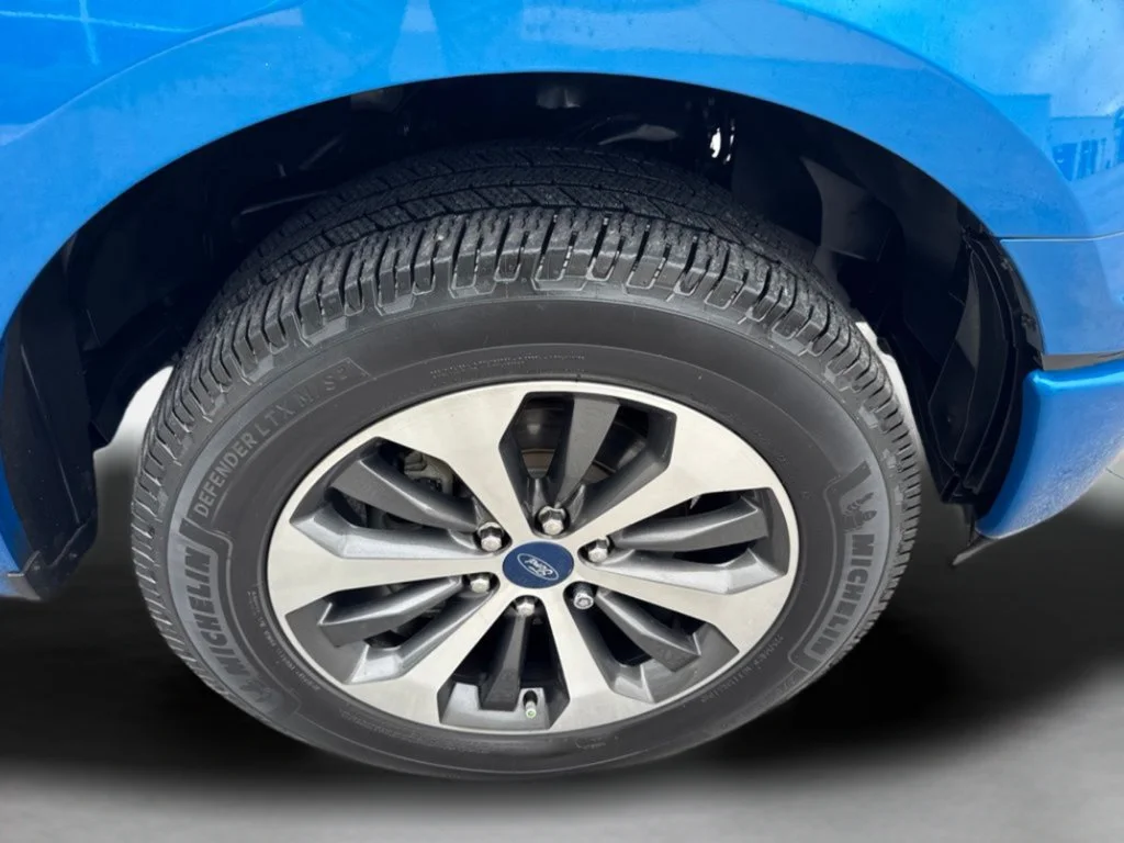 Used 2020 Blue Metallic Ford XL image 39