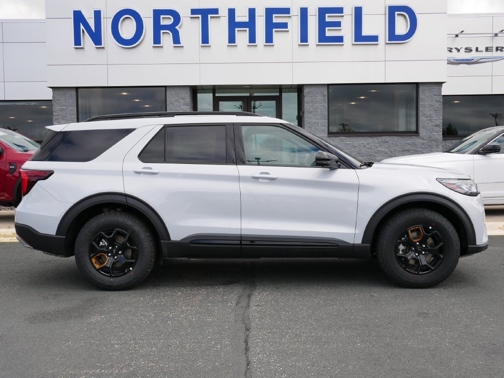 New 2026 Space White Metallic Ford Tremor® image 1