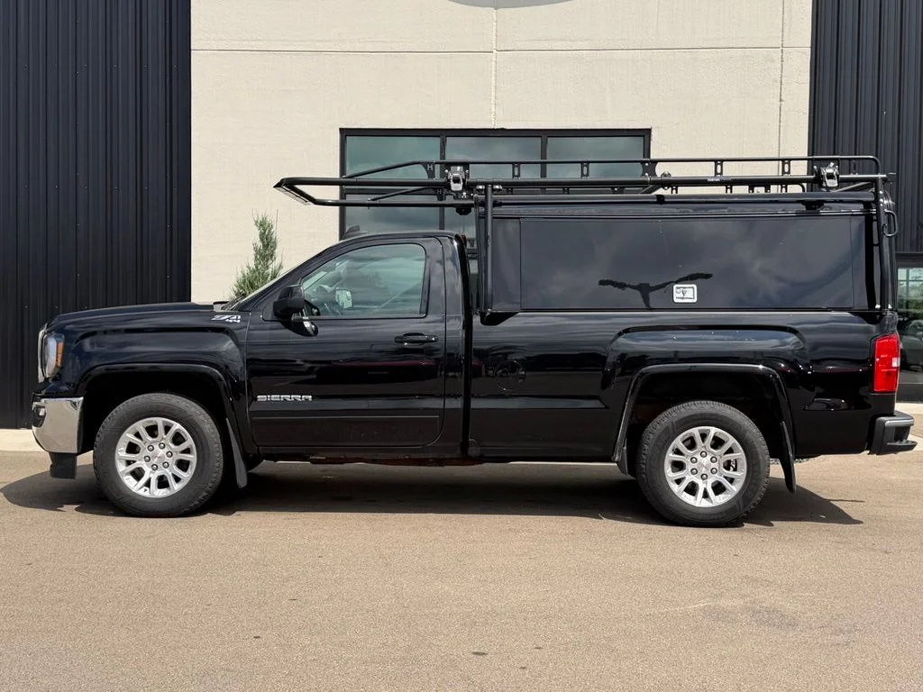 Used 2017 Black GMC SLE image 3