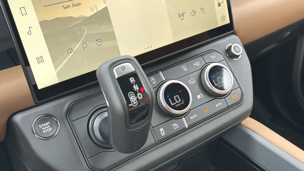 New 2026 Yellow Land Rover X-Dynamic SE image 23