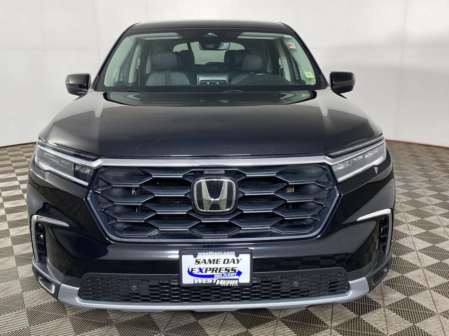 Used 2023 Crystal Black Pearl Honda EX-L w/Rear Captain