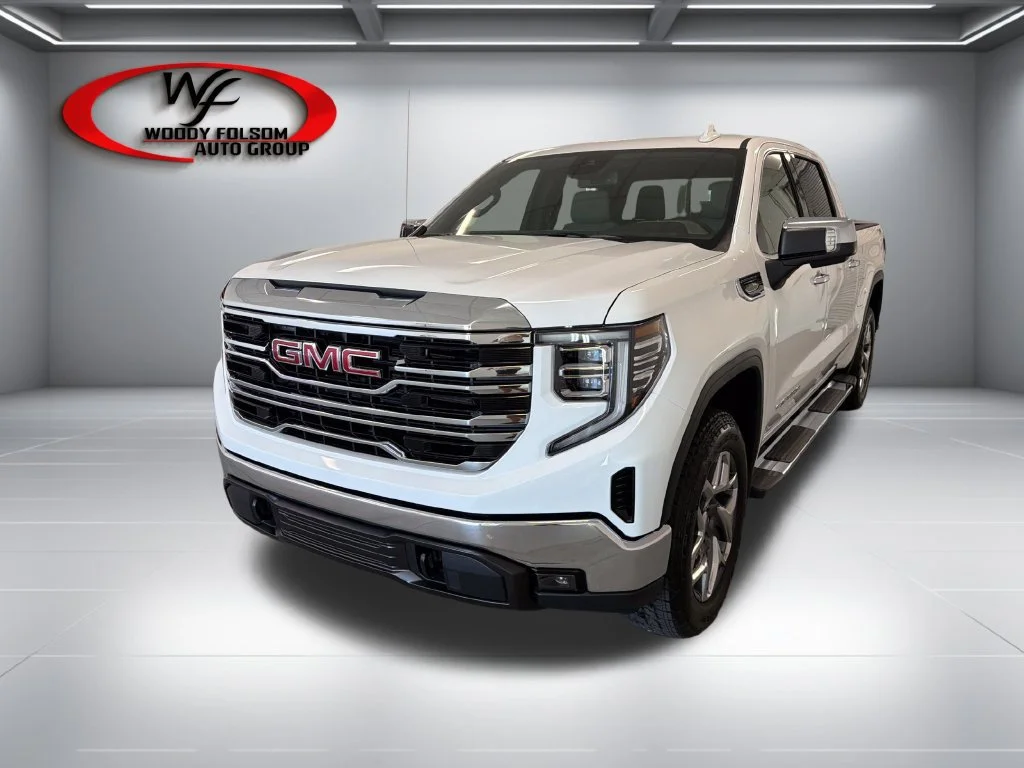 New 2026 Summit White GMC SLT image 3