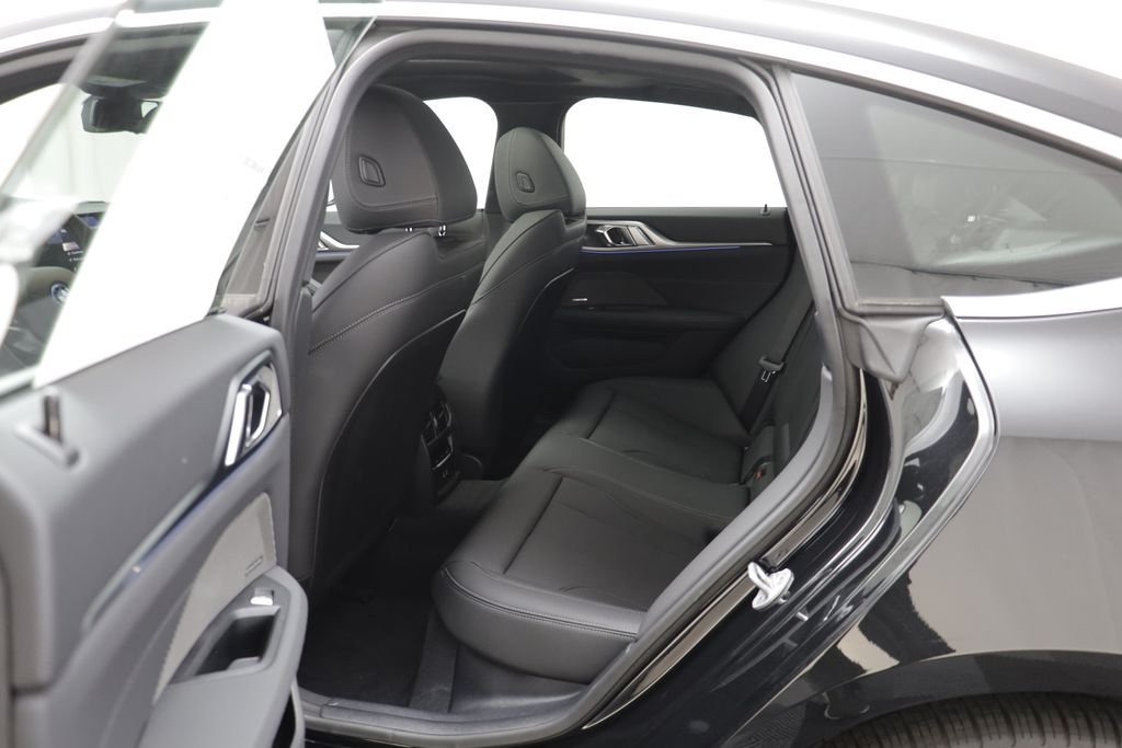 New 2026 Black Sapphire Metallic BMW xDrive40 image 14