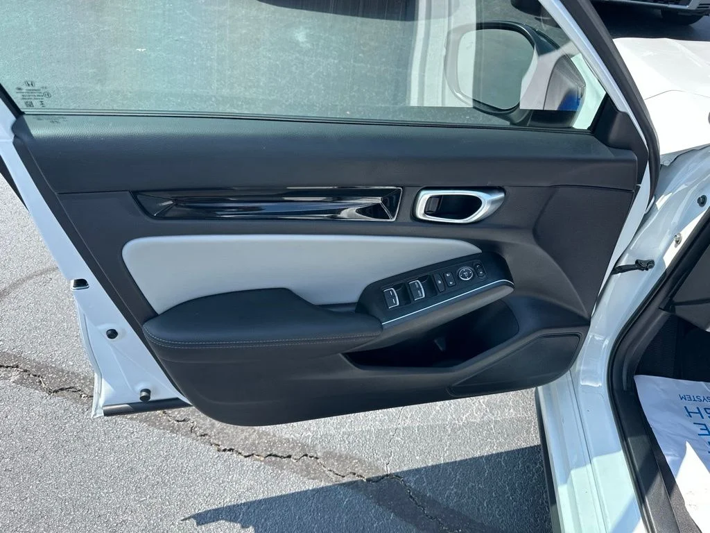 New 2026 Platinum White Pearl Honda Sport Touring image 19