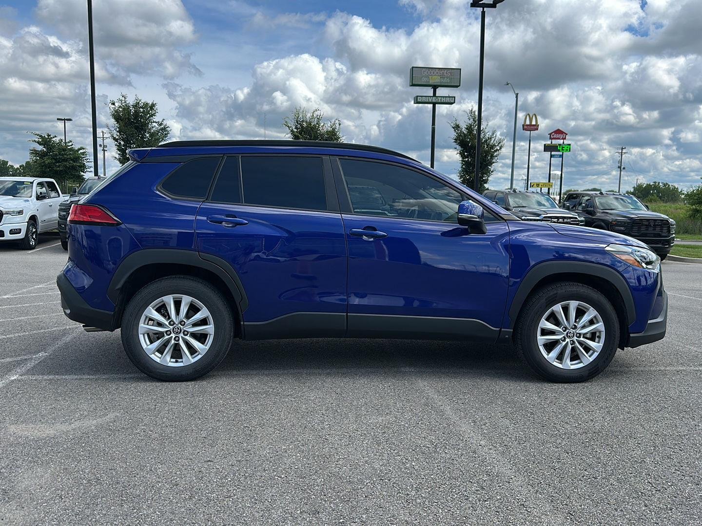 Used 2022 Blue Crush Metallic Toyota LE image 4