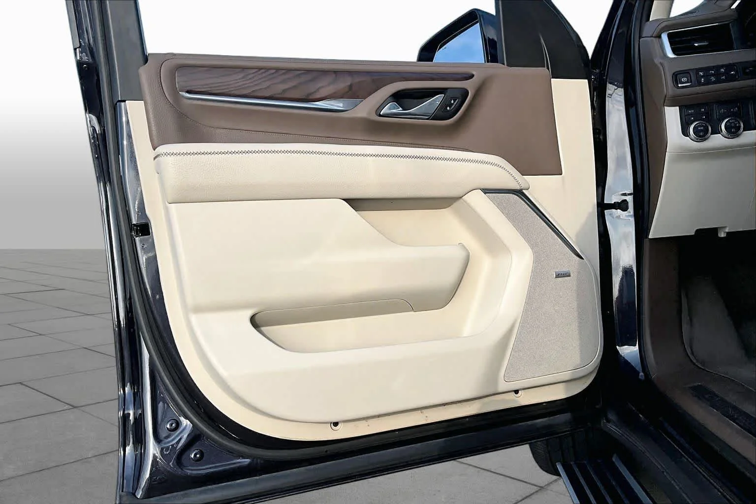 Used 2023 Titanium Rush Metallic GMC Denali image 20