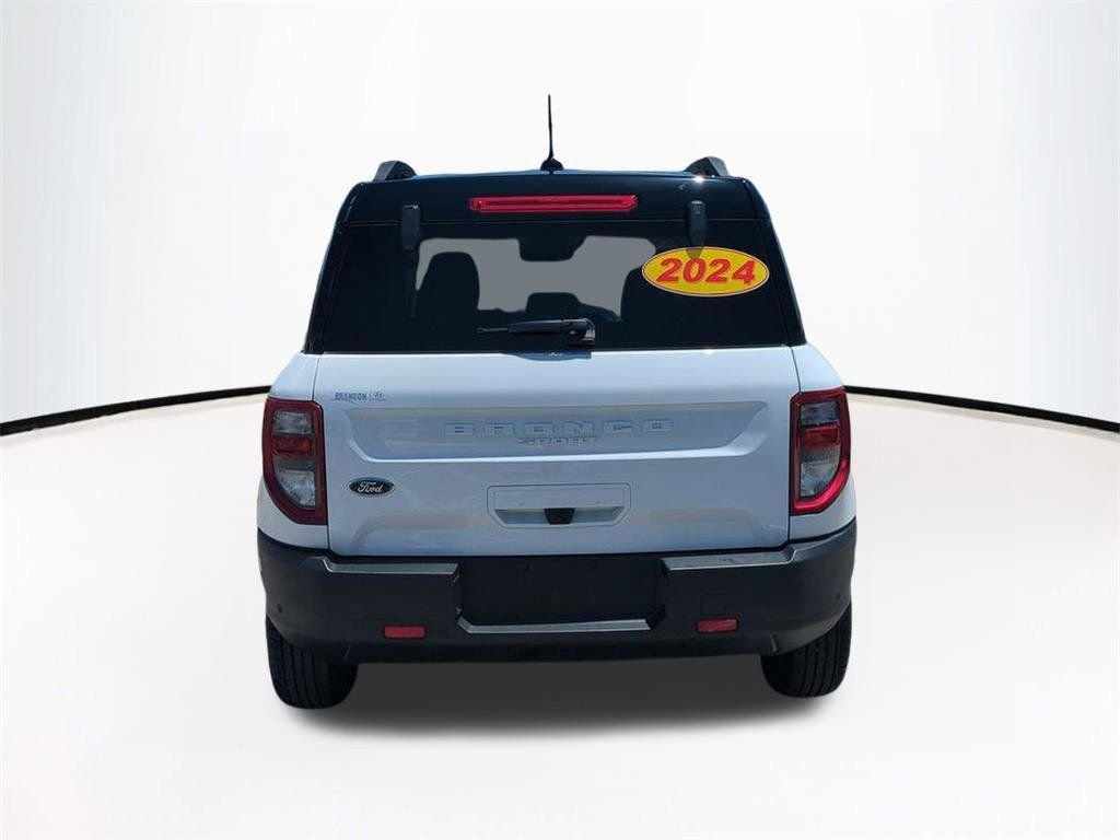 Used 2024 White Ford Outer Banks image 6
