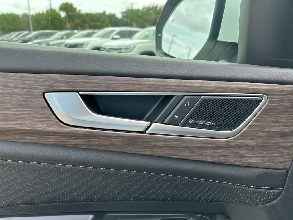 2026 Volkswagen Atlas SEL Premium R-Line - Photo 12