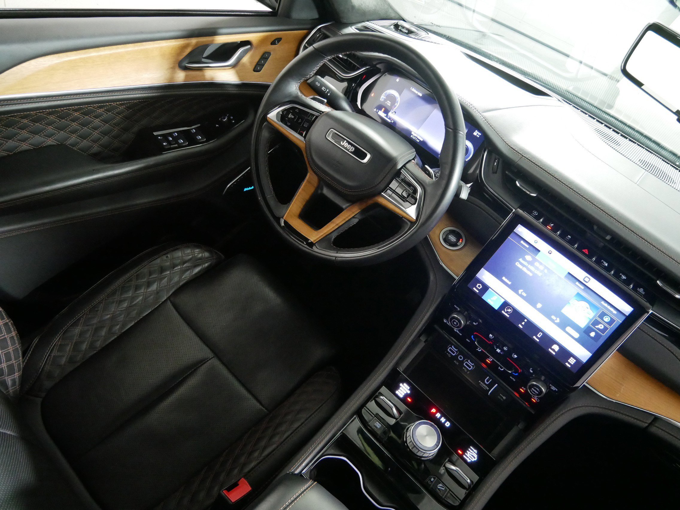 2023 Jeep Grand Cherokee Summit Reserve - Photo 9
