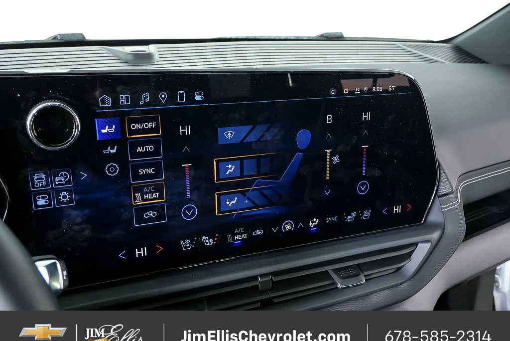 2025 Chevrolet Silverado EV LT - Photo 17