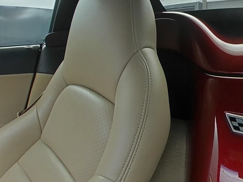 Used 2006 Monterey Red Met Tintcoat Chevrolet NA image 9